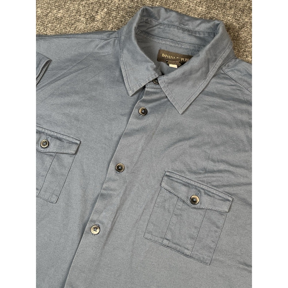 Banana Republic Men XL Button Up Short Sleeve Denim ChambrayBlue Cotton Pockets